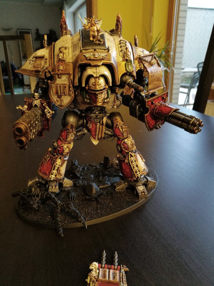 The fully assembled and mostly painted Sororitas Knight.